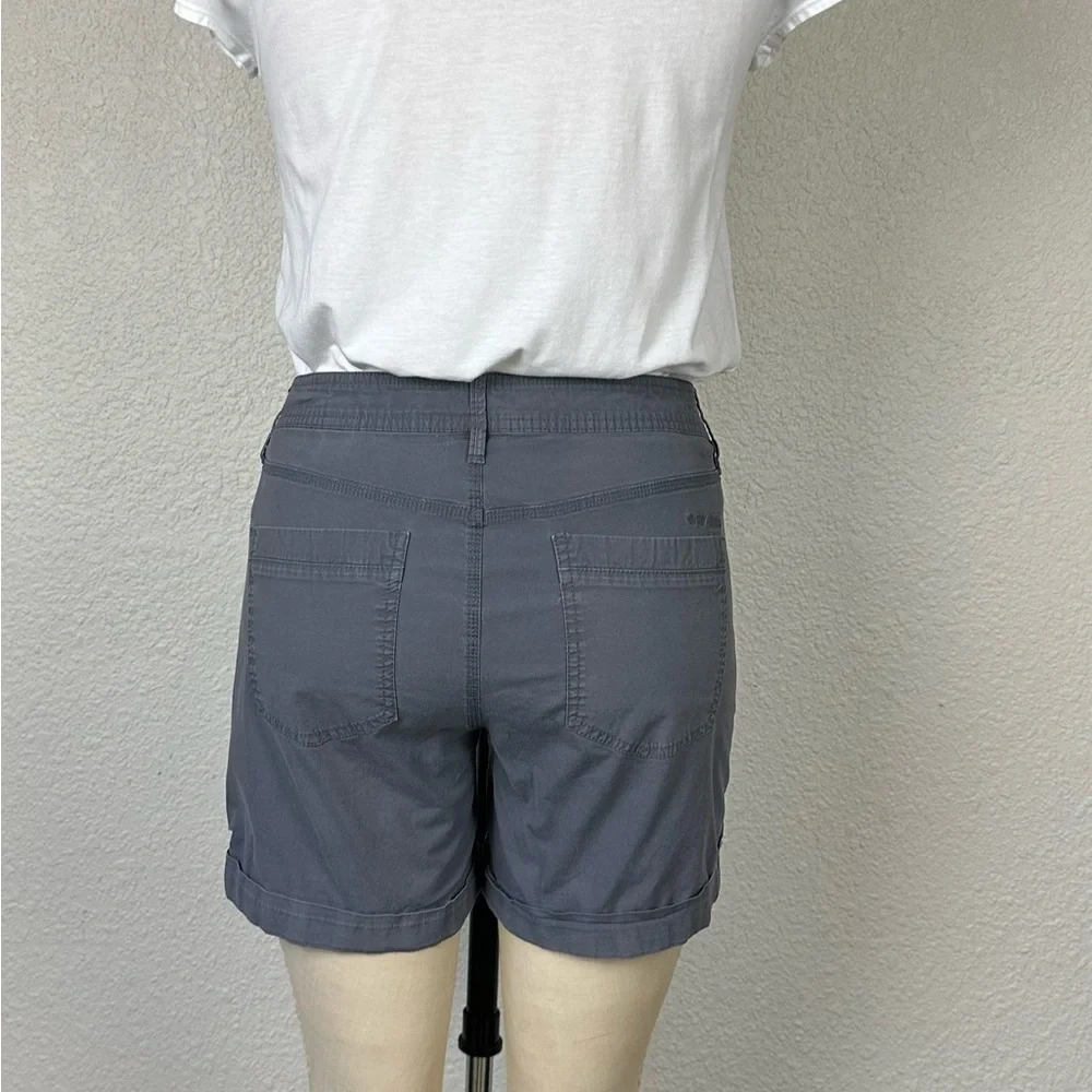 DKNY Bermuda Shorts Women's Sz 10 Flint Light Gray Stretch Cuffed